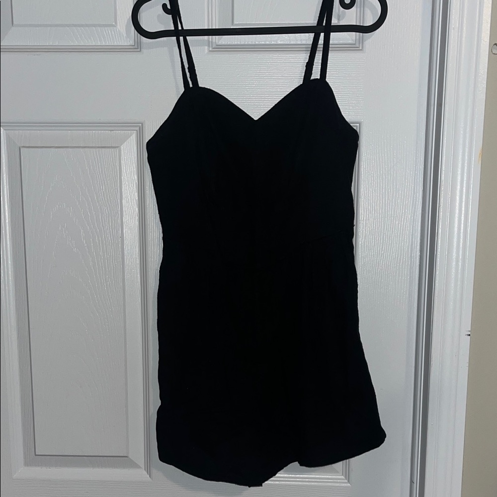 2/$10 Old Navy Black Sweetheart Neckline Romper